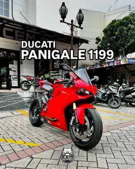 Ducati Panigale 1199 Nik 2013 siap gas poll