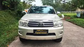 Fortuner G Lux, AT, 2011, TDP 8 juta