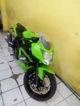 Ninja mono 250 CC