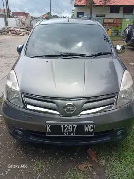 Nissan Grand Livina 1.5 SV Manual Abu-abu