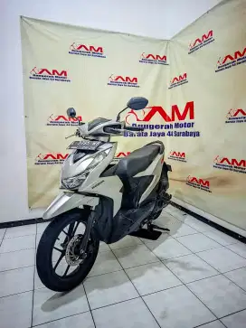 Honda Beat Deluxe Tahun 2021 warna silver