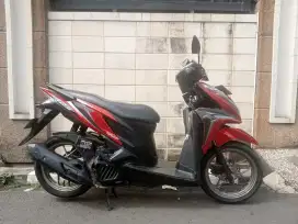 Honda Vario 125 .CC tahun 2014 surat surat komplit pajak B dki