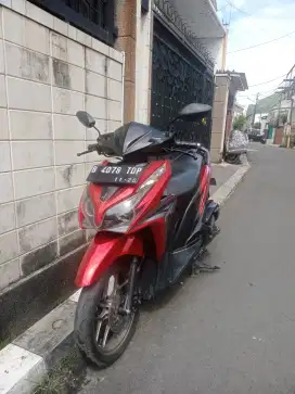 Honda Vario 125.cc tahun 2014 surat surat komplit pajak B dki