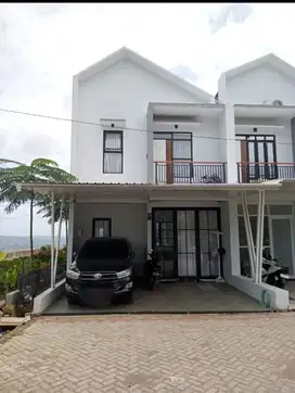 Hunian sejuk dan nyaman Rumah nuansa villa di Cilame bandung barat