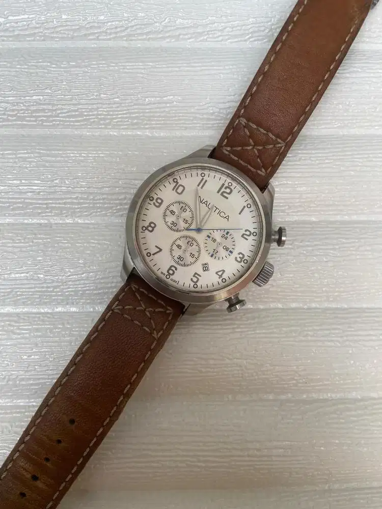 Jam tangan pria Nautica
