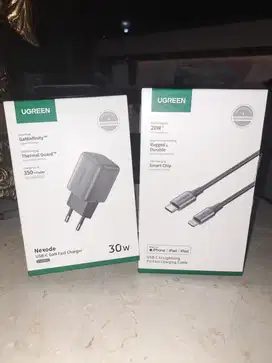 Charger Ugreen 20 watt dan 30watt