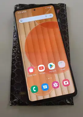 Samsung a52 ram 8/128gb kondisi sesuai iklan