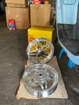 Dijual velg vnd vspeed chrome gen 2