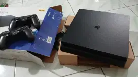 Ps4 slim hèn 500 gb seri 2218