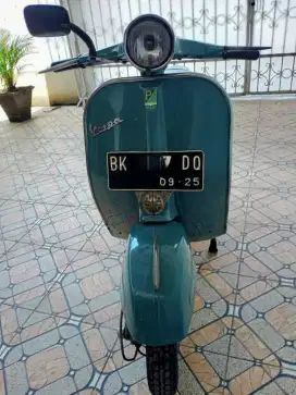 Vespa 4 speed 150 super tahun 1966