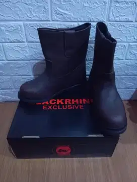 Jual cepat sepatu safety blackrhino exclusive