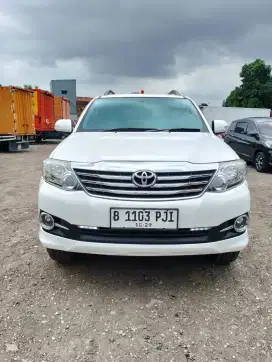 Toyota fortuner g at bensin