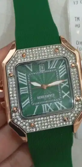 Cartier hijau embos