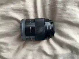 Sony Lensa E-MOUNT 50mm F1.8 OSS