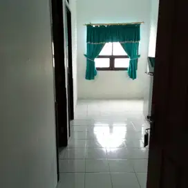 Disewakan Apartment bersih dan rapi dgn 2 bedroom dan 1 bathroom