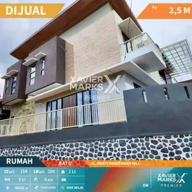 Dijual Villa Modern, Hook + Kolam Renang di Panderman Hills, Kota Batu