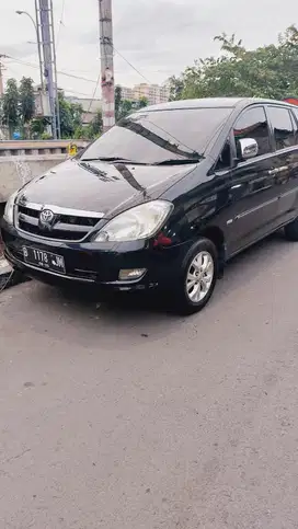 Toyota Kijang Innova 2005 Bensin