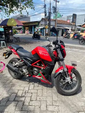 Benelli TNT 25 Tahun 2023