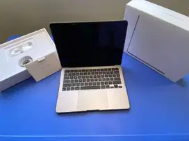 MacBook Air M2 2022 RAM 8/512 GB Fullset Like New Siap Pakai