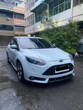 Ford Focus MK3 ST 2013 Automatic Bensin Pribadi