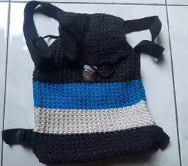 Tas rajut sekolah