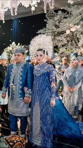 Pakaian pengantin adat padang mix jawa