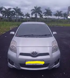 TOYOTA YARIS 1.5 EMT BAPAU JUAL PRIBADI TANGAN PERTAMA