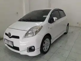 Toyota Yaris E 2013 Putih Automatic