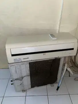 Dijual cepat AC merk changhong 1pk