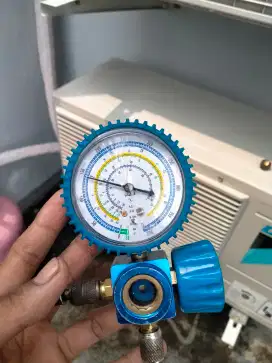 Service AC bongkar pasang AC tambah freon AC perbaikan AC