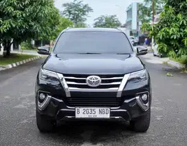 Fortuner 2.4 VRZ 4x4 Tetradrive AT 2018 Hitam Metalik