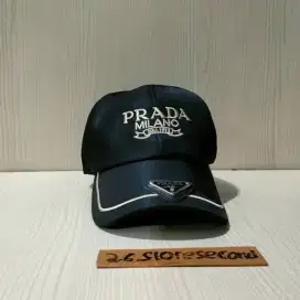 TOPI PRADA MILANO.