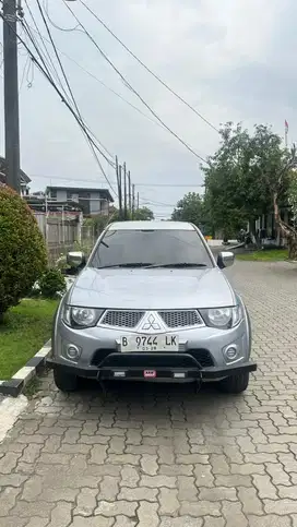 Mitsubishi Strada Triton GLS 2011 Double Cabin