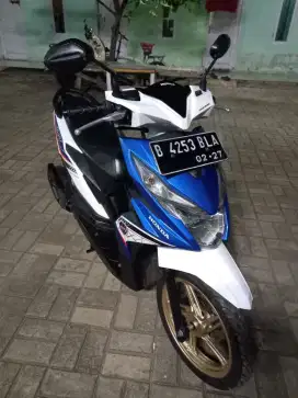 Beat eco biru putih