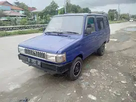 Toyota Kijang 1981 Bensin