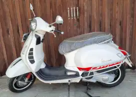 Jual Vespa GTS 150ie 3V Simpanan Istimewa