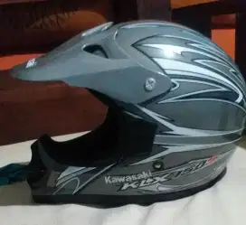 dijual helm kawasaki original (second)