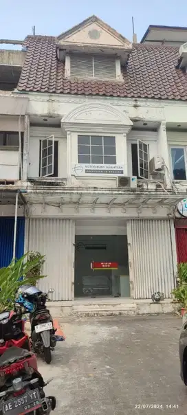 Sewa ruko dekat Blok M Barito Kebayoran Jaksel