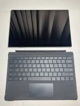 Microsoft Surface Pro 5 1796 Core i5-7300U 2.60GHz 8GB RAM 256GB SSD