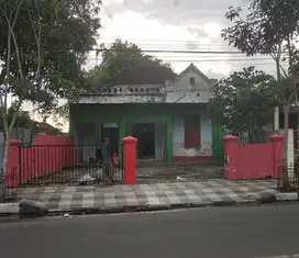 Rumah Strategis di Samping Jalan Bojonegoro Kota