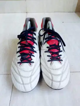 Sepatu Bola Mizuno Monarcida Neo Original