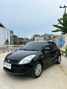 Suzuki Swift GL 1.4 manual 2013 kondisi full original dp15jt saja