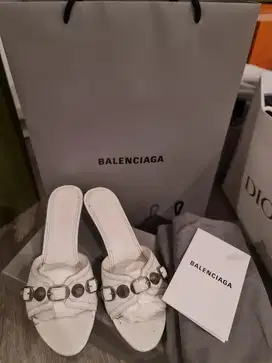 Preloved Balenciaga Cagole Sandals