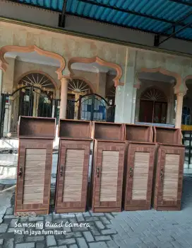 Lemari santri pondok pesantren