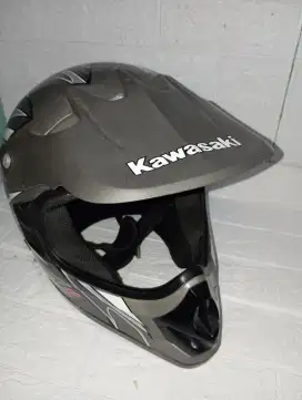 Helm fullpresh keren warna abu