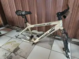 Frame sepeda gunung mtb size 26 merk wimcycle murah