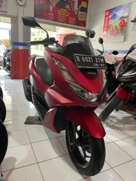 CREDIT MOTOR BEKAS BERKUALITAS HONDA PCX 160 TAHUN 2022 DP CUMA 2 JUTA