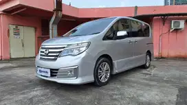 Pajak Panjang - Nissan Serena 2.0 Highway Star Panoramic AT 2018