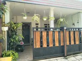 Dijual Rumah  2 lantai dibundaran 4 citra raya