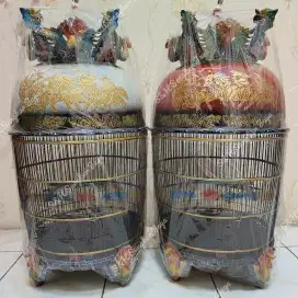 Sangkar Perkutut Fiber Mahkota Merak Kaki Merak